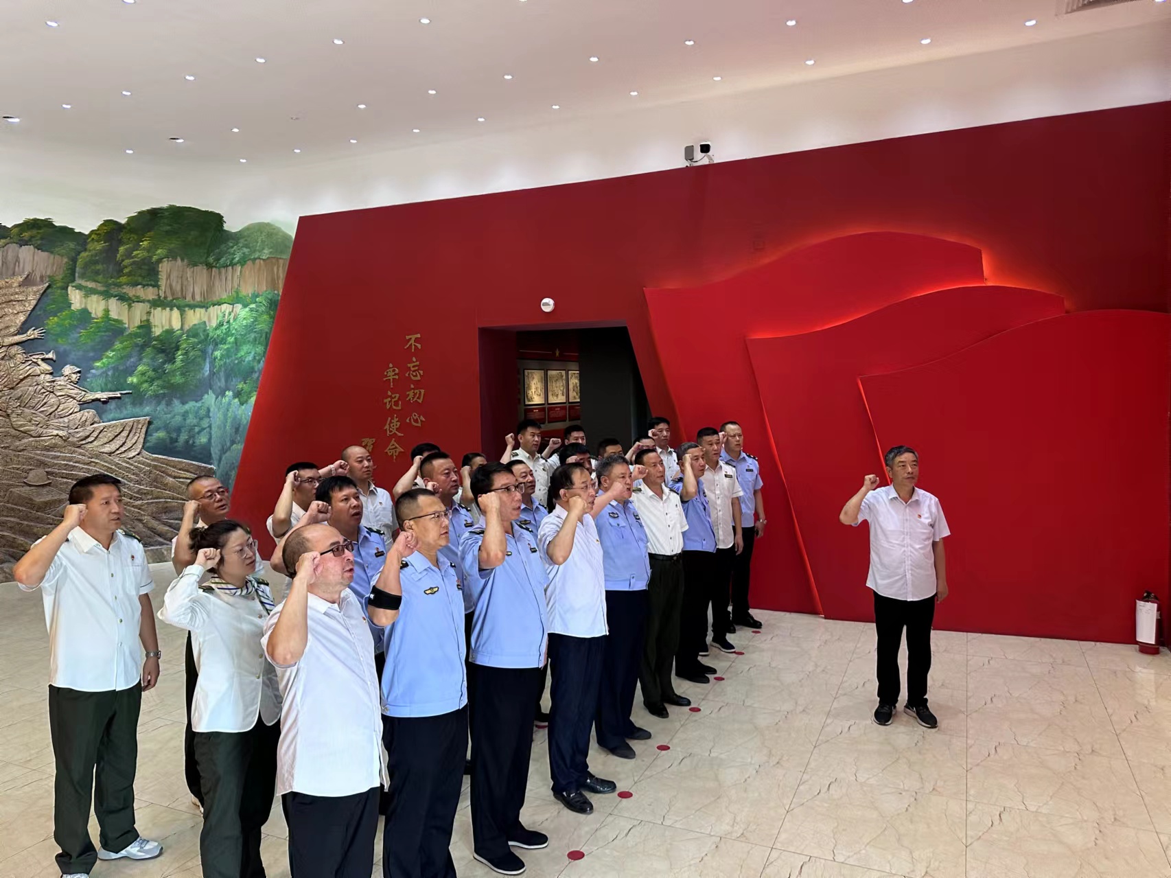 C:\Users\lenovo\Desktop\ba8131ca1e1389fd4e652ac1ecf033f.jpg C:\Users\lenovo\Desktop\ba8131ca1e1389fd4e652ac1ecf033f.jpg