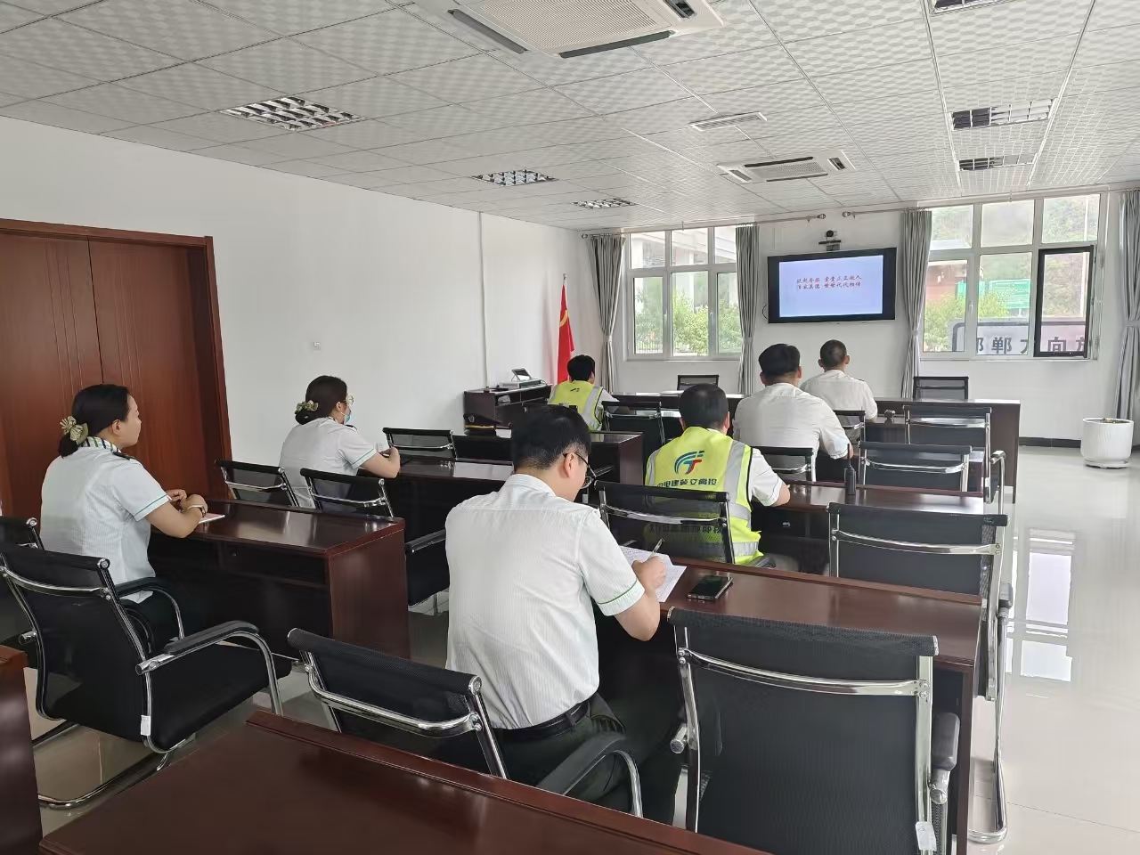 C:\Users\lenovo\Desktop\b3d5993501c2fe6052f0b1b77d17112.jpg C:\Users\lenovo\Desktop\b3d5993501c2fe6052f0b1b77d17112.jpg