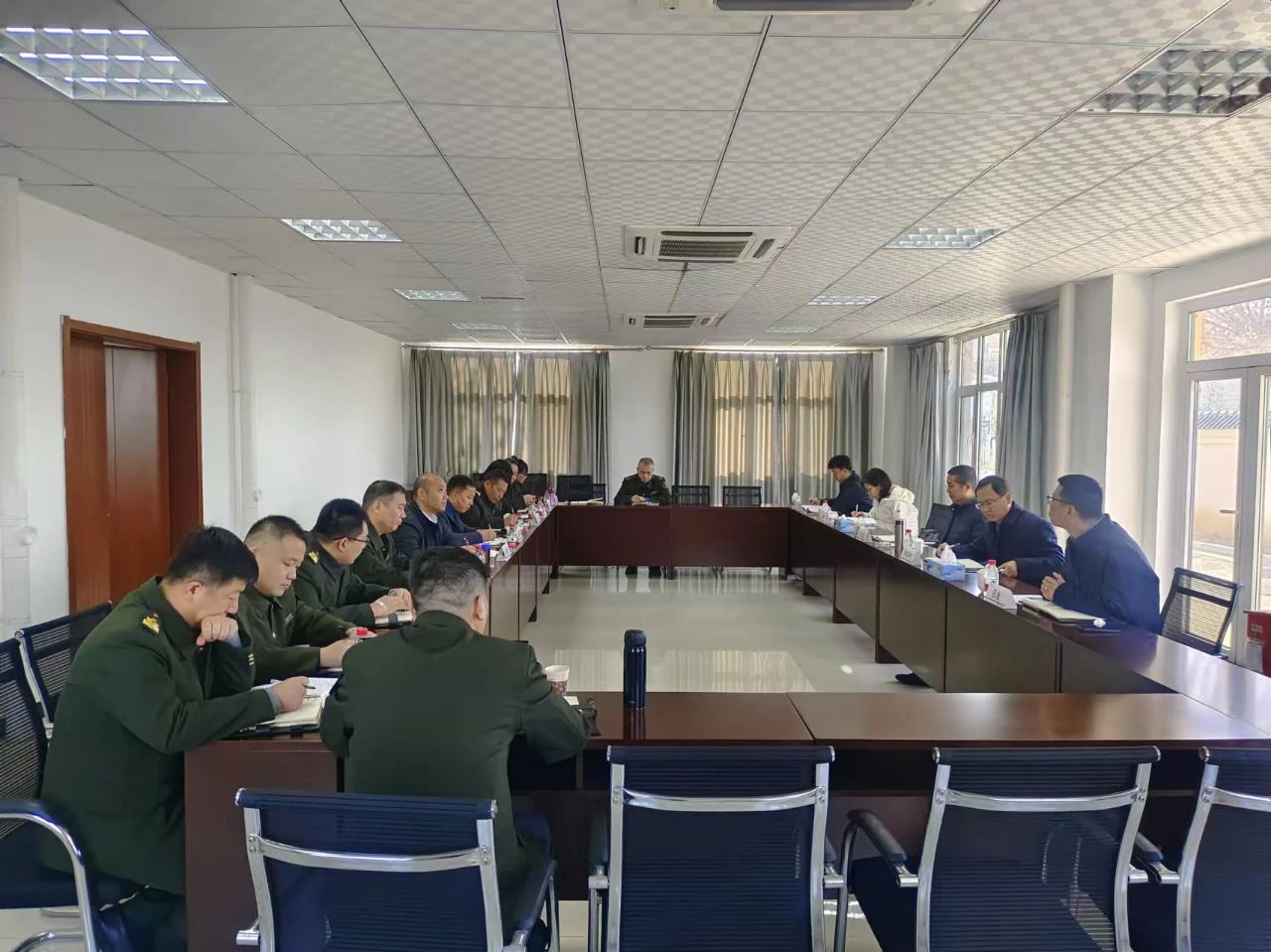 C:\Users\Administrator\Desktop\11111111.jpg C:\Users\Administrator\Desktop\11111111.jpg