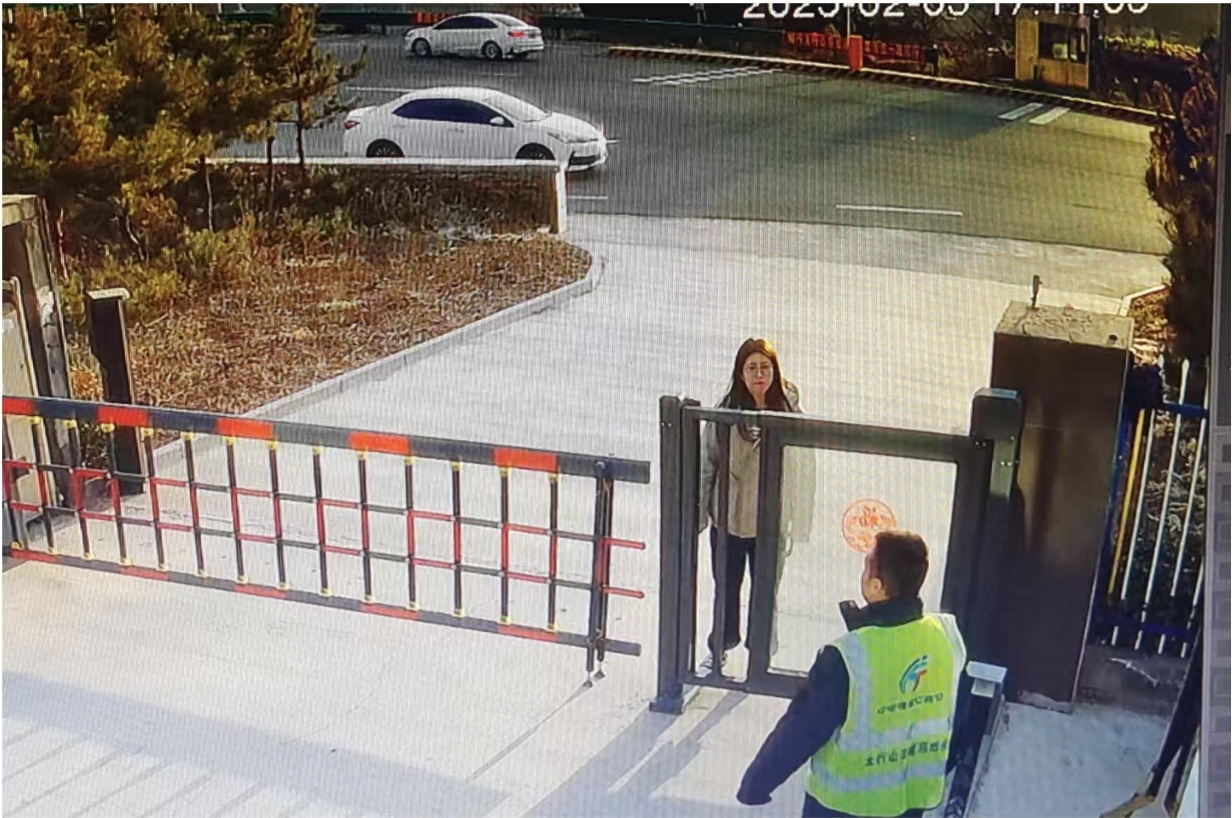 C:\Users\Administrator\Desktop\5.jpg C:\Users\Administrator\Desktop\5.jpg