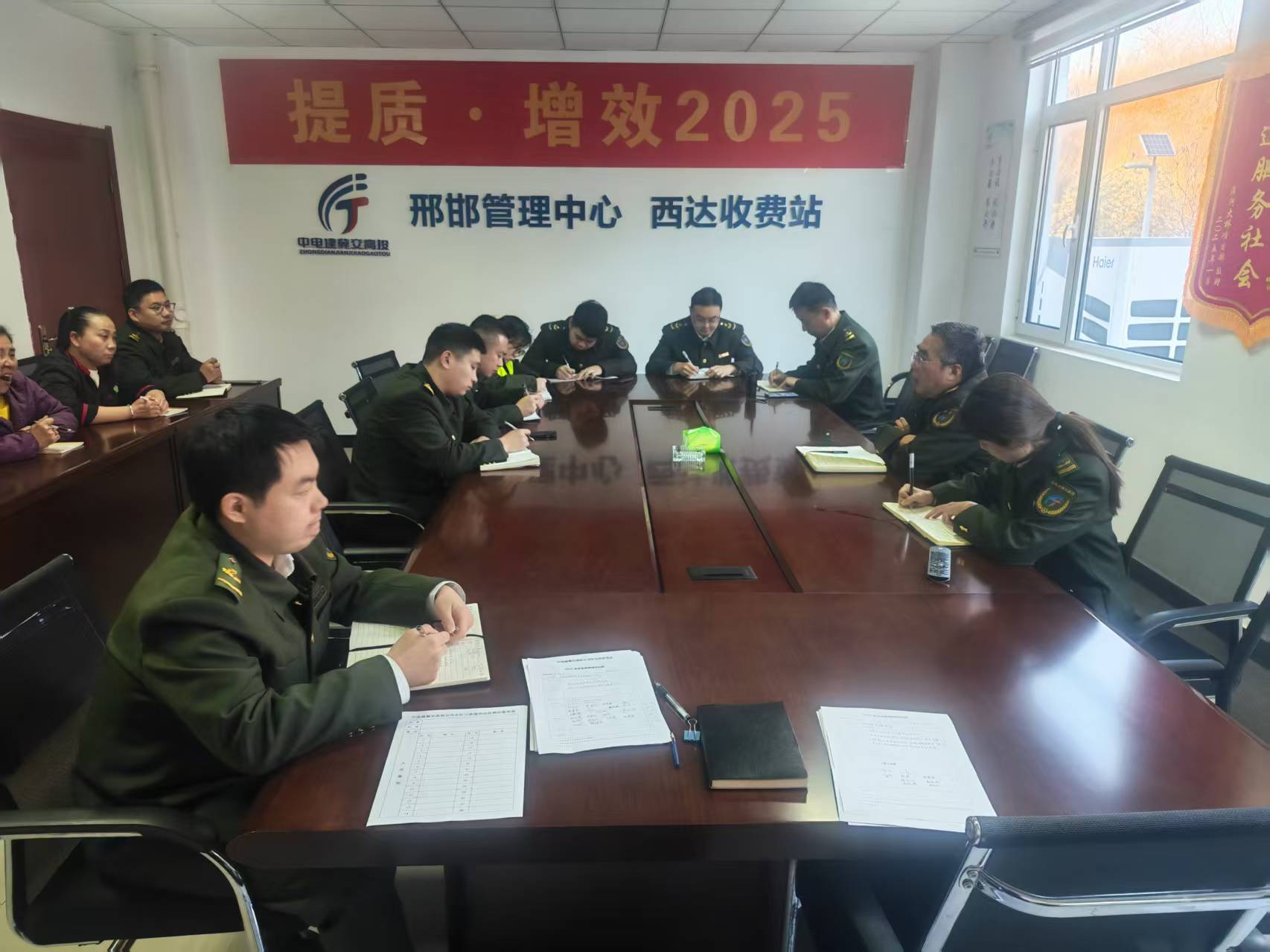 f0aaec56e13feab7021b933668f0d83f.jpg